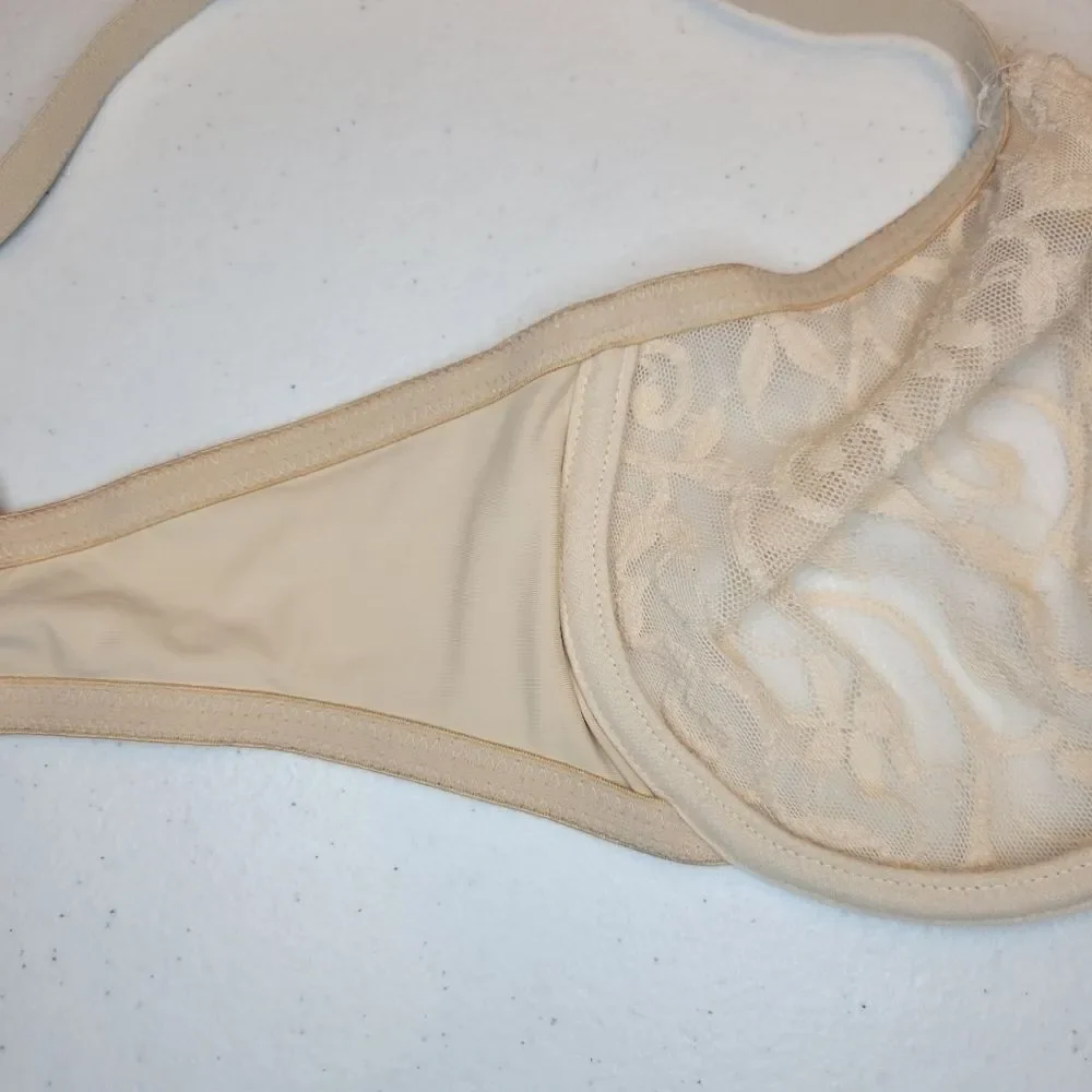 WACOAL 65560 Full Figure Halo Lace Full Coverage Underwire Bra Women's 36C